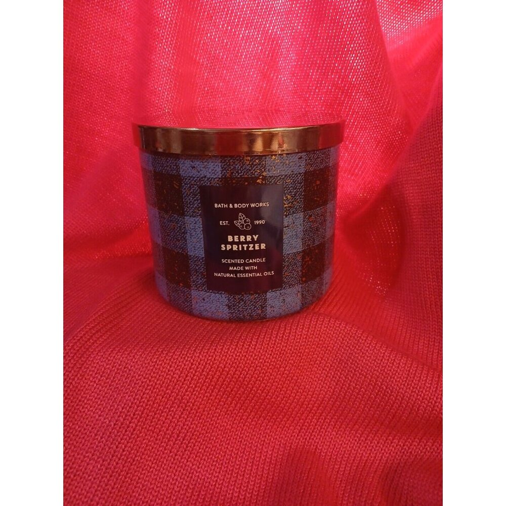 NEW Berry Spritzer 3-Wick Candle Bath & Body Works 14.5 Oz 25-45 Burn Hours Read